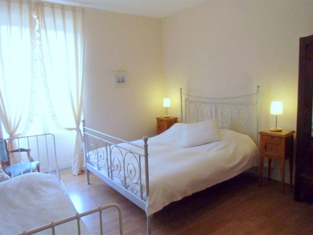 Hotel De La Providence Egliseneuve-d'Entraigues Luaran gambar