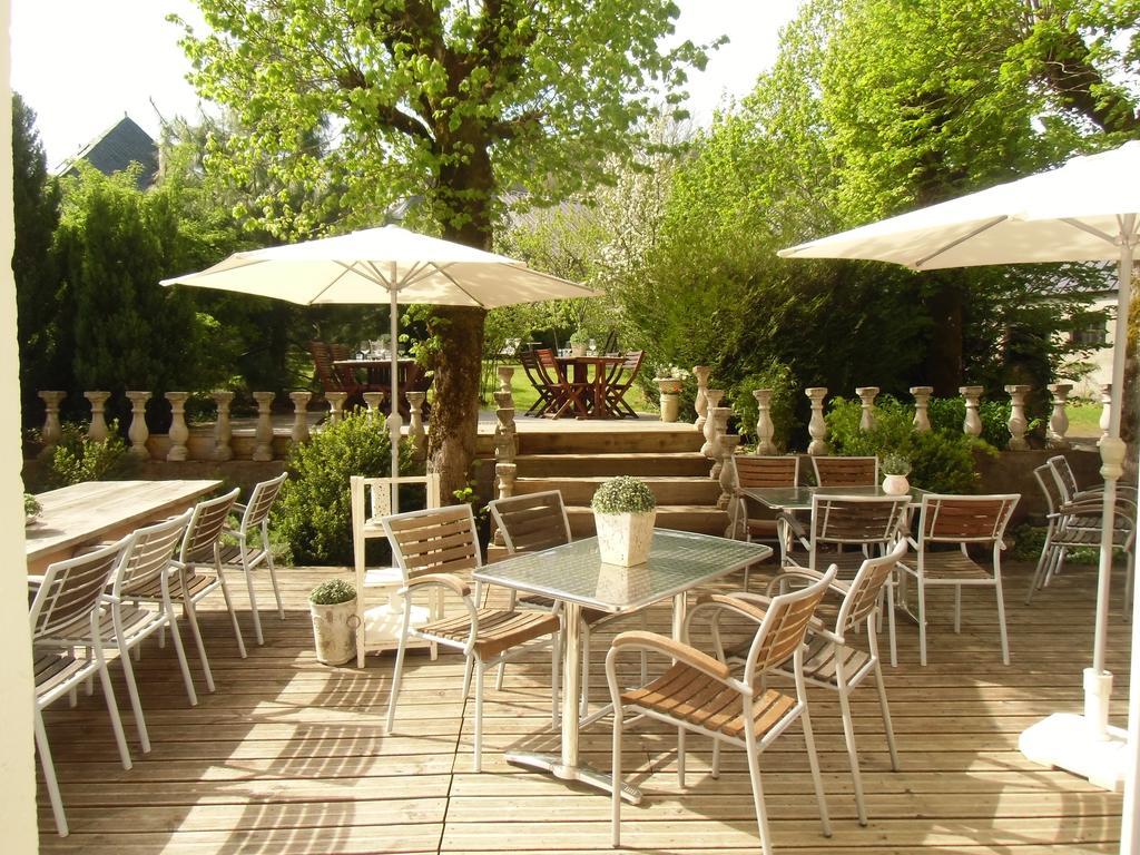 Hotel De La Providence Egliseneuve-d'Entraigues Luaran gambar