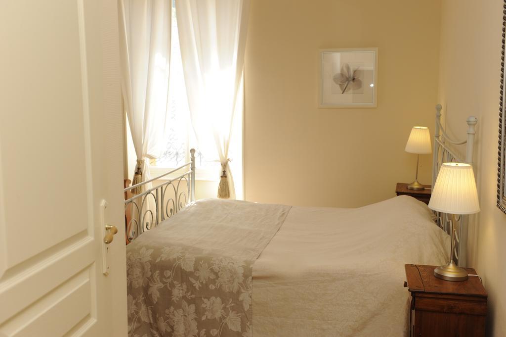 Hotel De La Providence Egliseneuve-d'Entraigues Luaran gambar