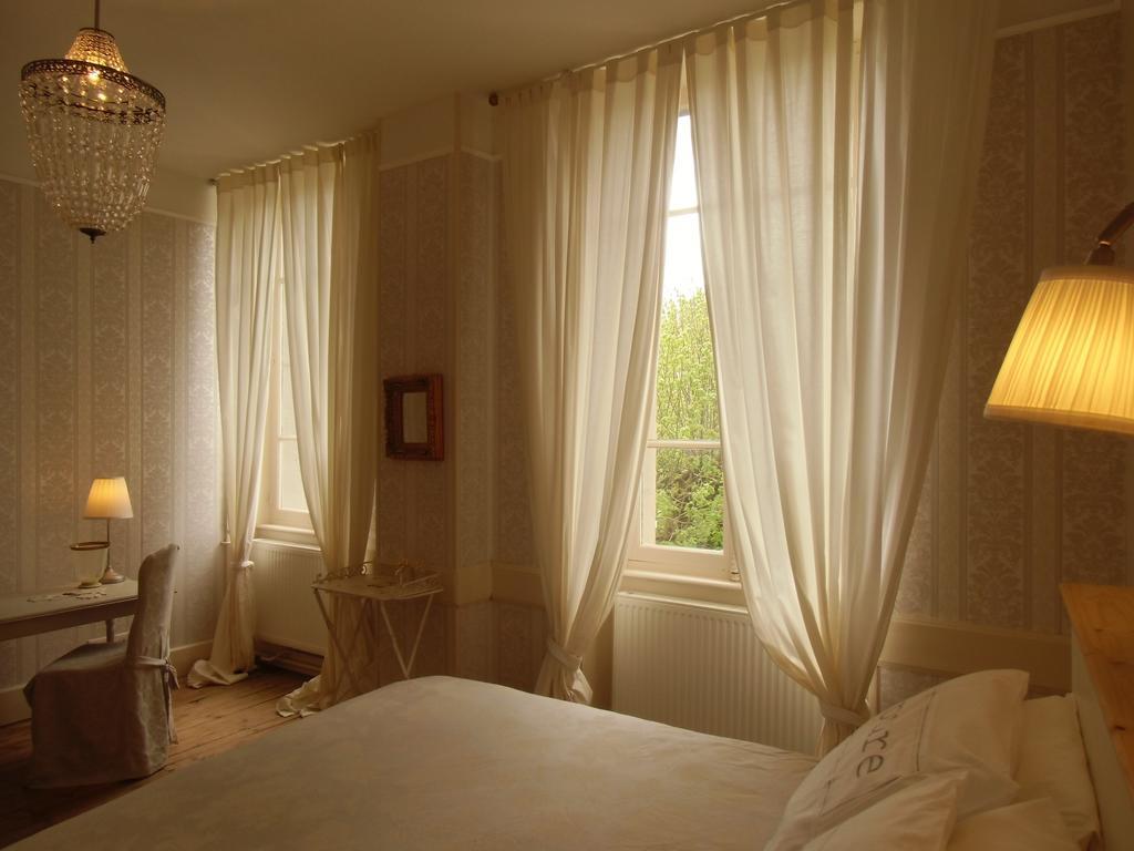 Hotel De La Providence Egliseneuve-d'Entraigues Luaran gambar
