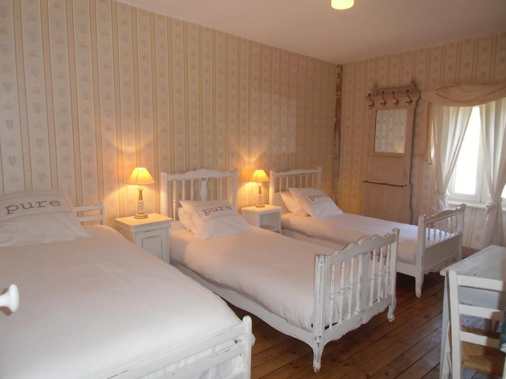 Hotel De La Providence Egliseneuve-d'Entraigues Luaran gambar